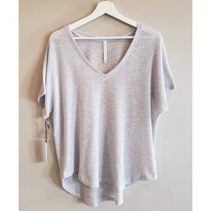 NWT Babaton Taurus Short Sleeve Top